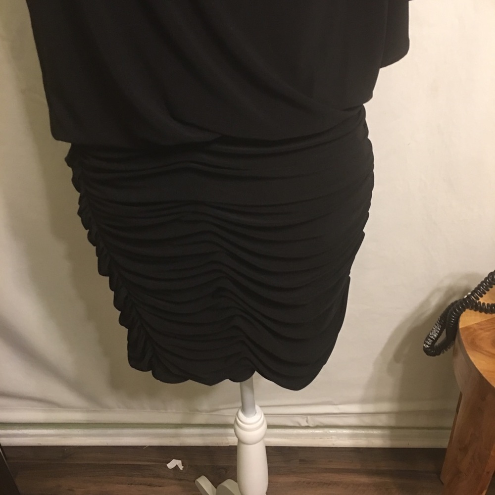 Dress - Picture 6 of 8